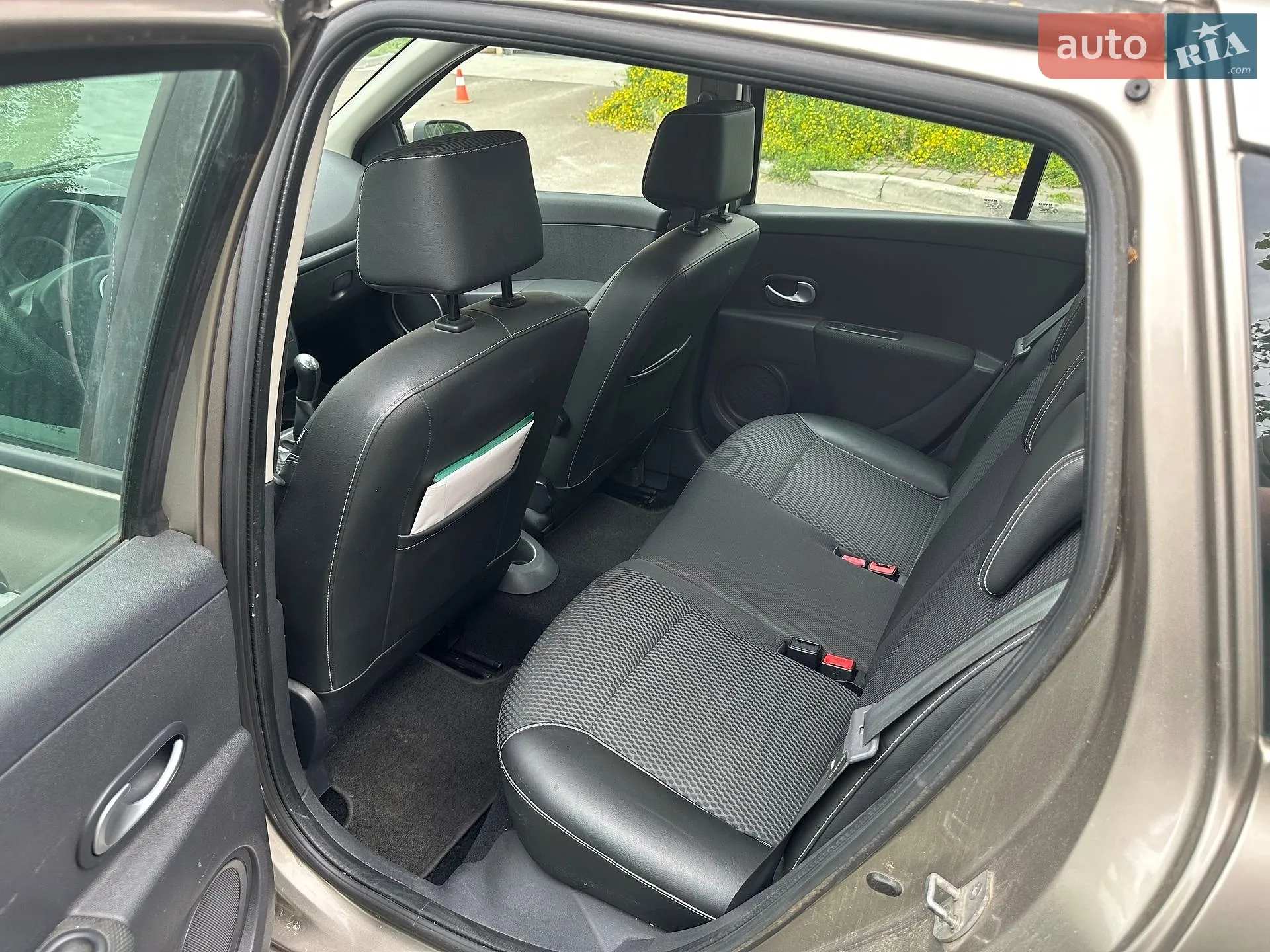 2010 Renault Clio - мініатюра 17