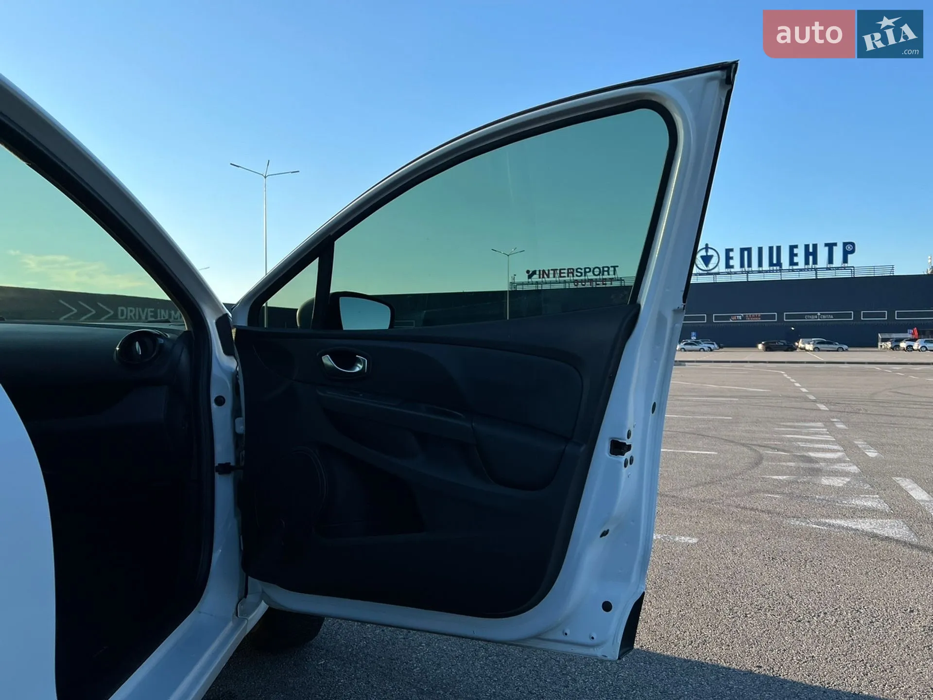 2015 Renault Clio - мініатюра 11