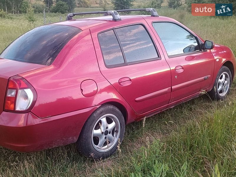 Седан Renault Clio 2006 в Бучі