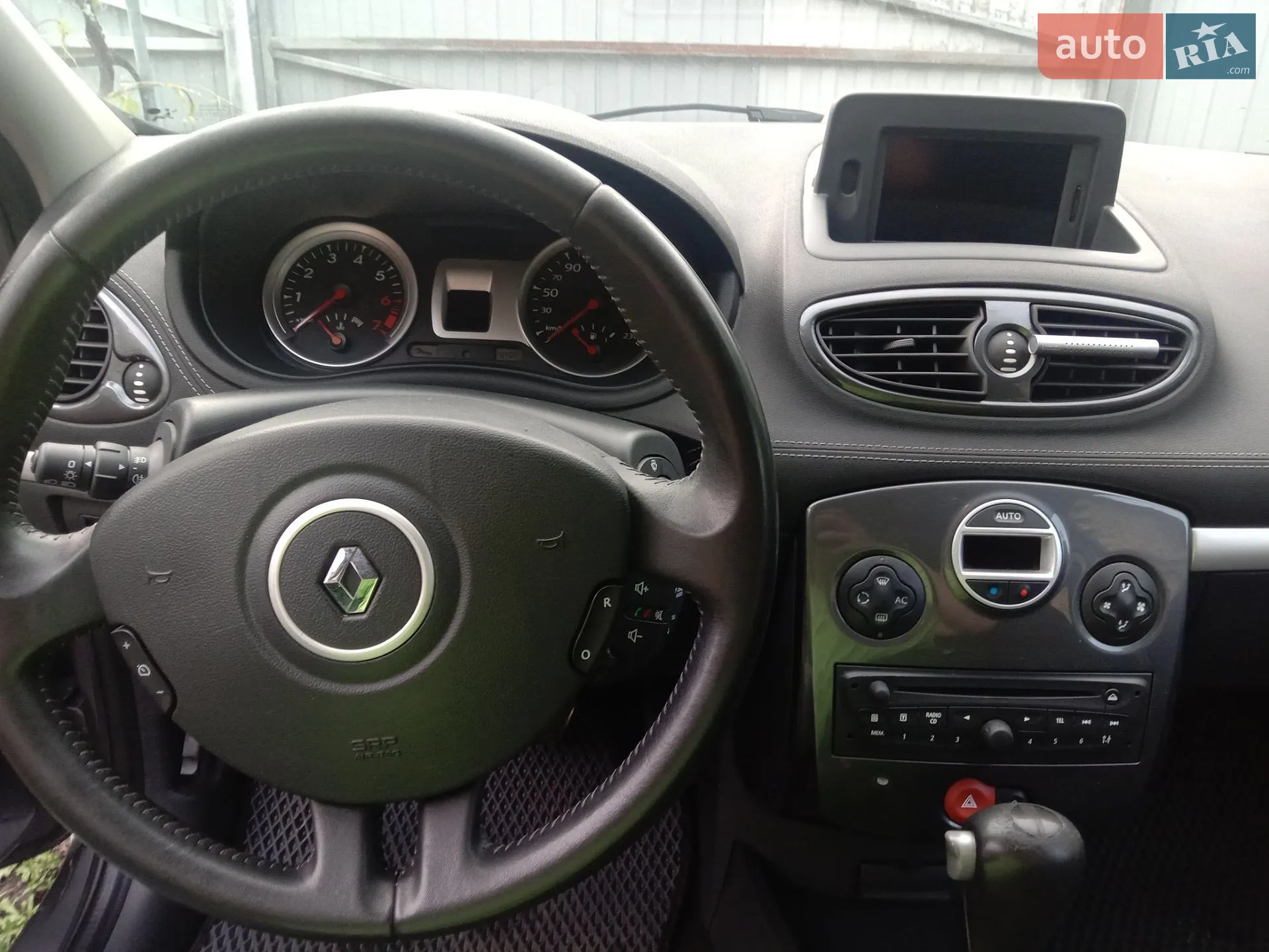 2011 Renault Clio - мініатюра 37