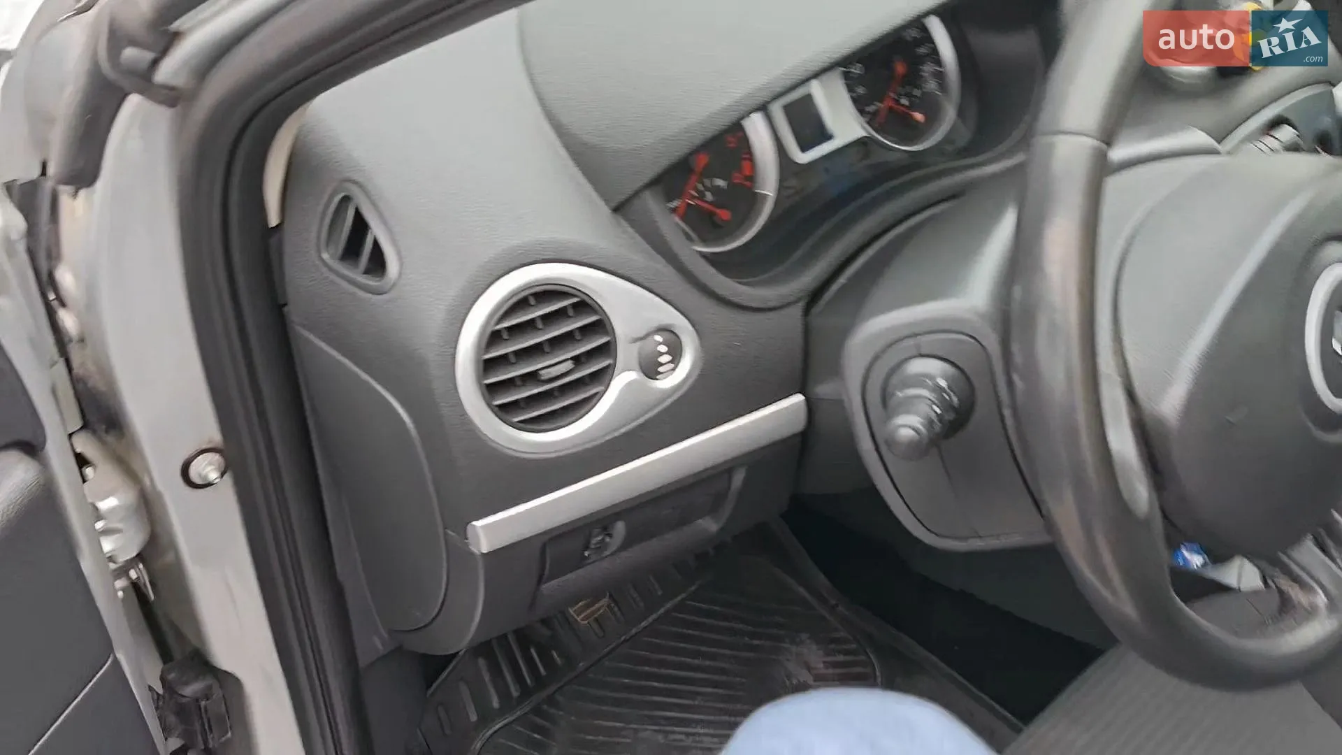 2012 Renault Clio - мініатюра 26