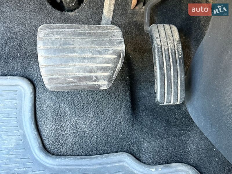 Универсал Renault Clio 2012 в Черновцах фото 14 Универсал Renault Clio 2012 в Черновцах
