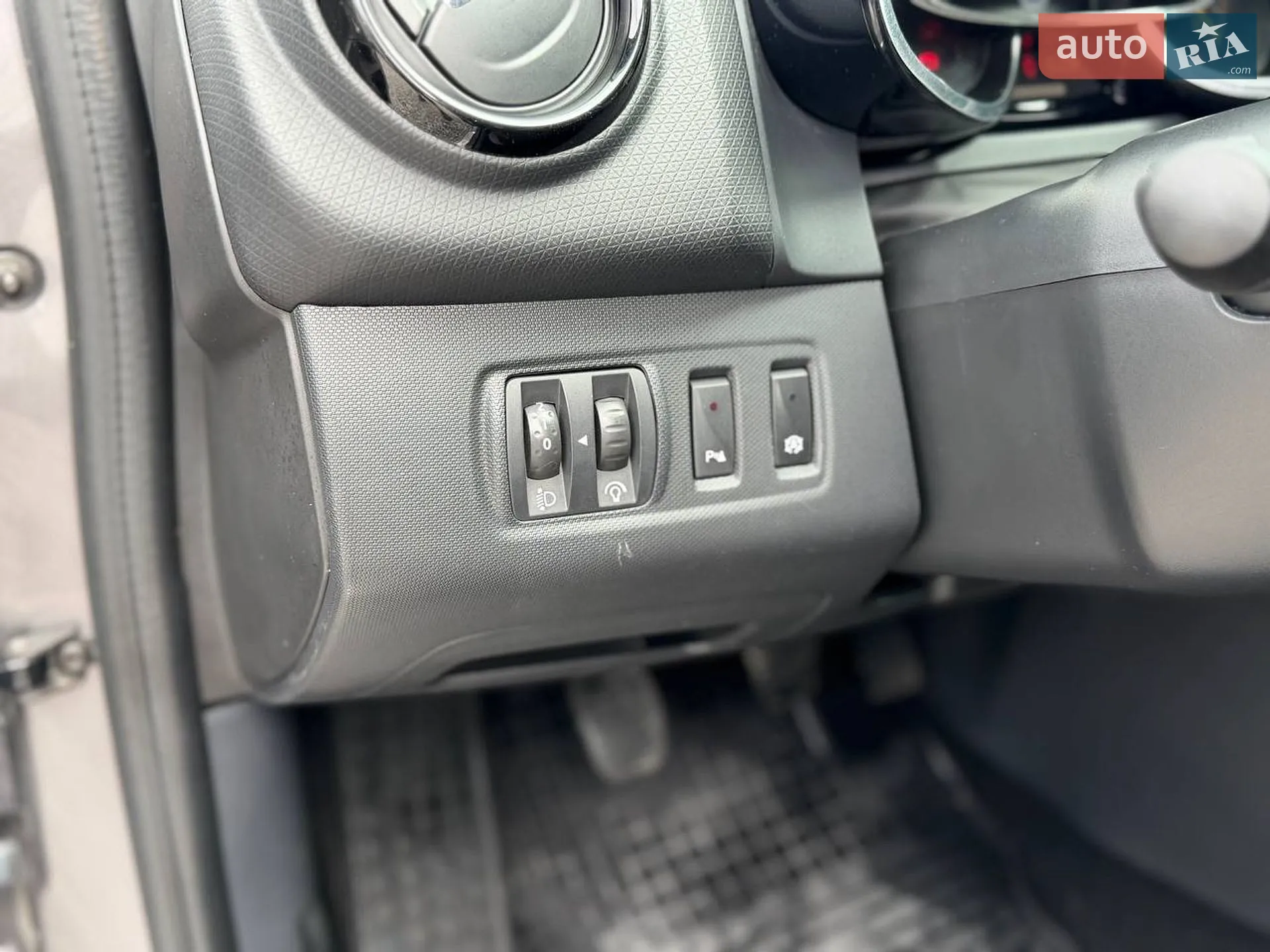 2014 Renault Clio - мініатюра 2