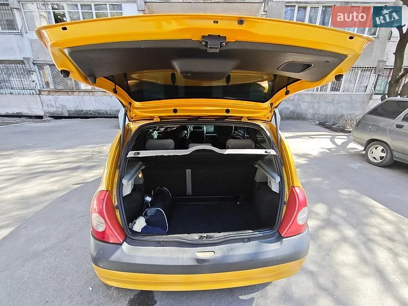 Renault Clio 2003 VIN VF1CB1L0A29023612 фото оголошення 8 з 44