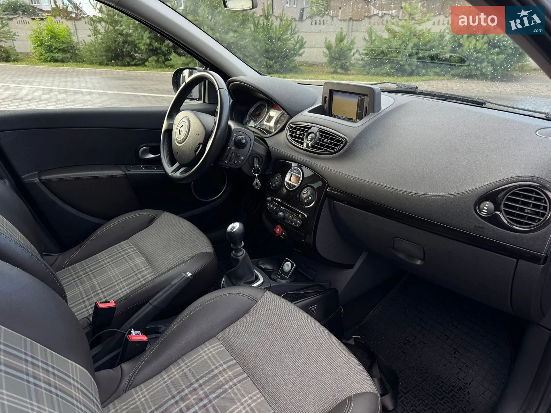 2012 Renault Clio - мініатюра 24