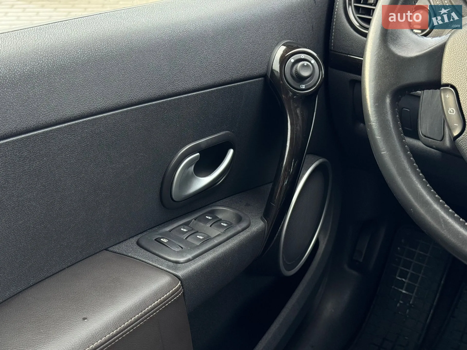 2012 Renault Clio - мініатюра 31