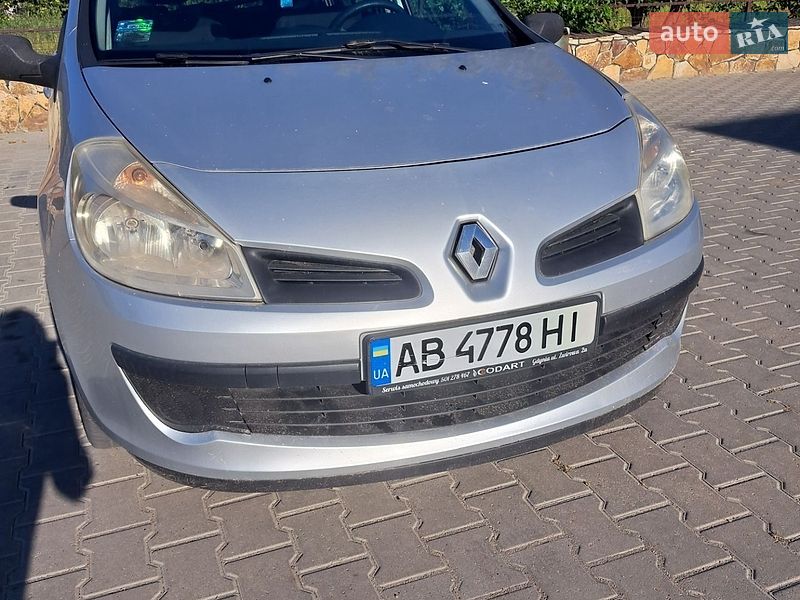 Хэтчбек Renault Clio 2008 в Могилев-Подольске