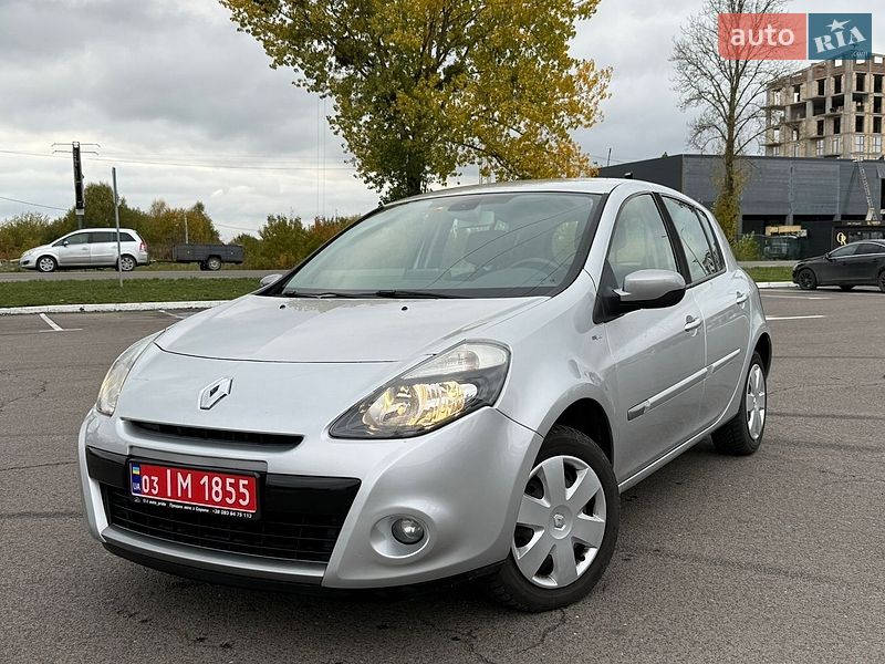 Хэтчбек Renault Clio 2011 в Луцке