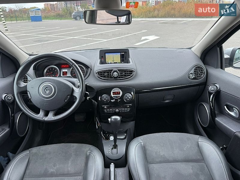 Хэтчбек Renault Clio 2011 в Луцке