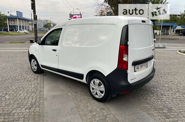 Минивэн Renault Dokker 2017 в 