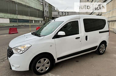 Минивэн Renault Dokker 2017 в 