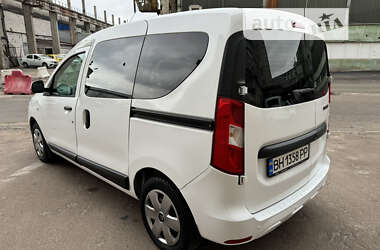 Минивэн Renault Dokker 2017 в 