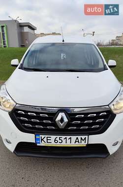 Минивэн Renault Dokker 2017 в 