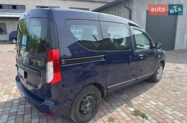 Минивэн Renault Dokker 2017 в 