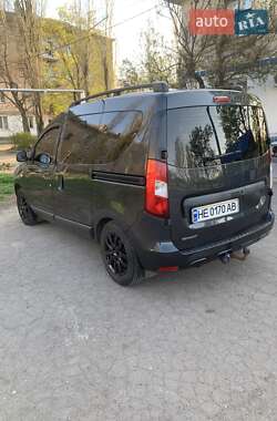 Минивэн Renault Dokker 2016 в 