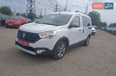 Минивэн Renault Dokker 2015 в 