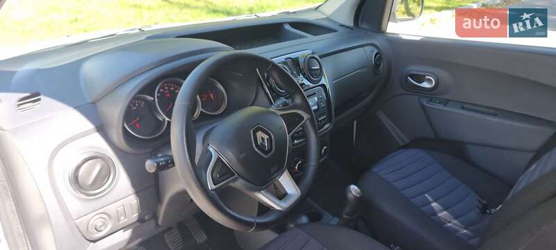 Минивэн Renault Dokker 2017 в Новояворовске