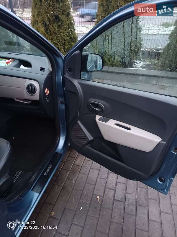 Минивэн Renault Dokker 2013 в Вараше