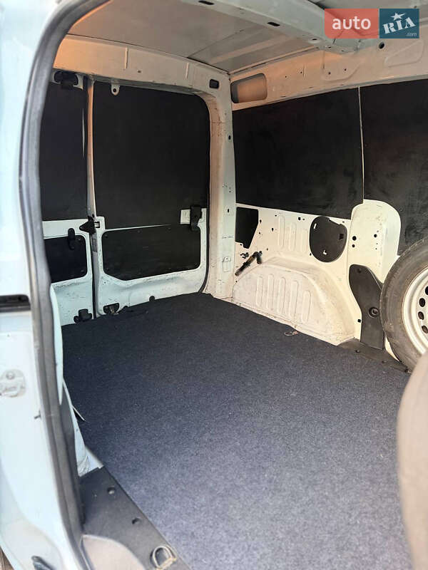 Грузовой фургон Renault Dokker 2016 в Киеве