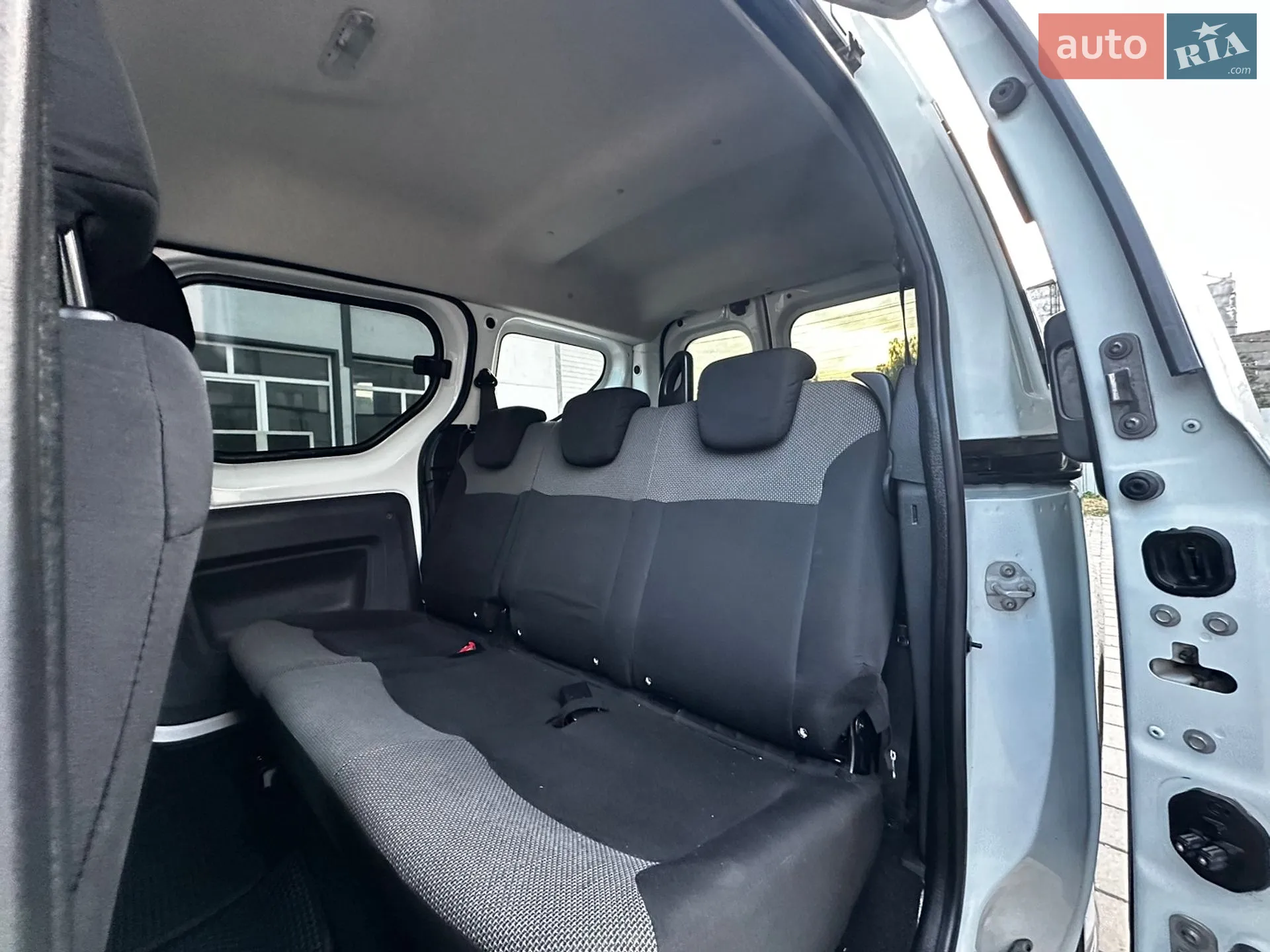 2017 Renault Dokker - мініатюра 30