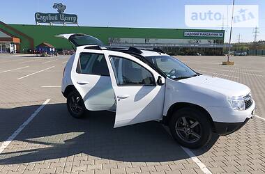 Внедорожник / Кроссовер Renault Duster 2010 в Черновцах