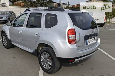 Внедорожник / Кроссовер Renault Duster 2016 в Киеве