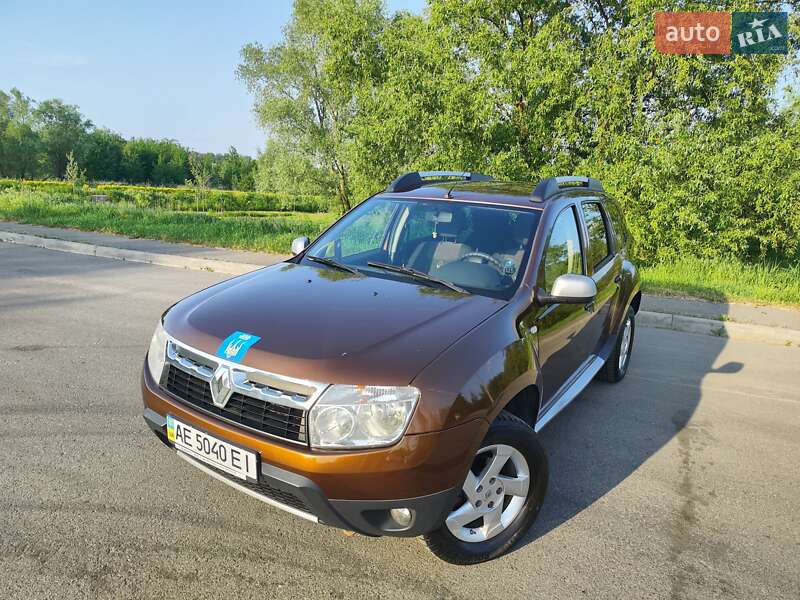 Внедорожник / Кроссовер Renault Duster 2010 в Ворзеле