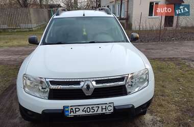 Внедорожник / Кроссовер Renault Duster 2011 в Новониколаевке