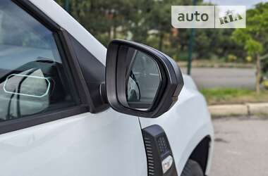 Позашляховик / Кросовер Renault Duster 2020 в 