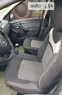 Внедорожник / Кроссовер Renault Duster 2016 в Любаре