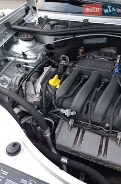 Внедорожник / Кроссовер Renault Duster 2010 в 