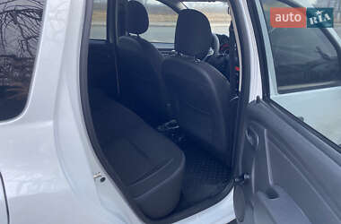 Внедорожник / Кроссовер Renault Duster 2017 в 