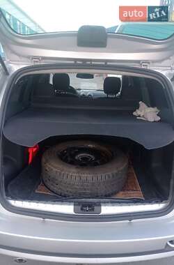Внедорожник / Кроссовер Renault Duster 2011 в 