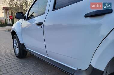 Позашляховик / Кросовер Renault Duster 2013 в 
