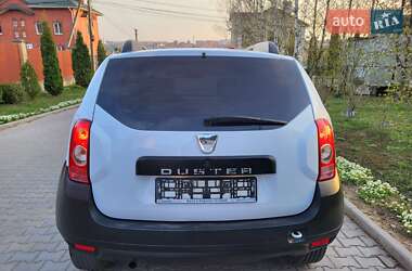 Позашляховик / Кросовер Renault Duster 2013 в 
