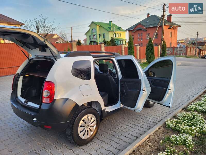 Позашляховик / Кросовер Renault Duster 2013 в Хмельницькому