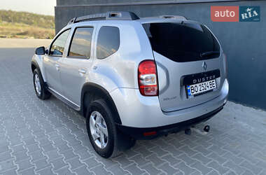 Внедорожник / Кроссовер Renault Duster 2016 в 