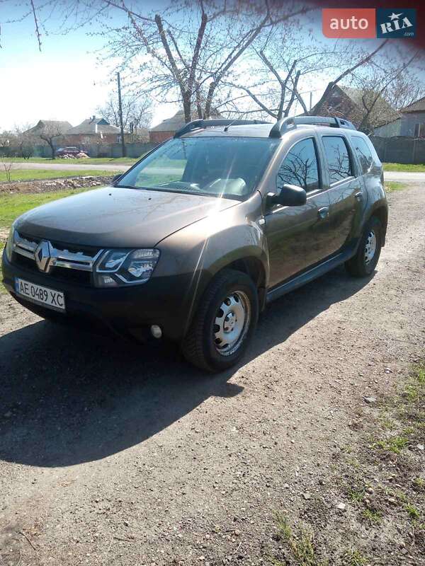 Позашляховик / Кросовер Renault Duster 2017 в 