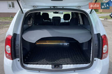 Внедорожник / Кроссовер Renault Duster 2011 в 