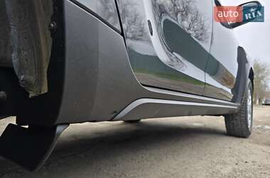 Позашляховик / Кросовер Renault Duster 2020 в 