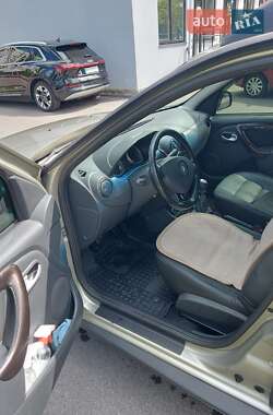 Позашляховик / Кросовер Renault Duster 2012 в 