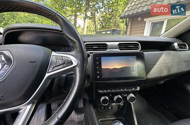 Позашляховик / Кросовер Renault Duster 2021 в 