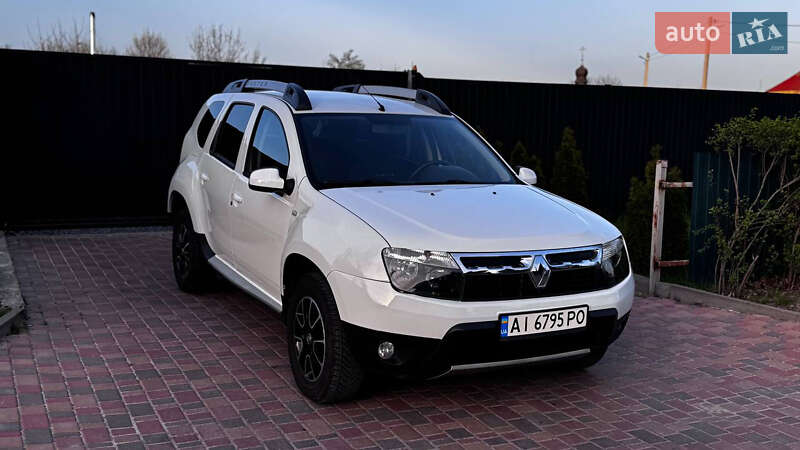 Внедорожник / Кроссовер Renault Duster 2014 в Каневе