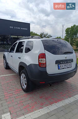 Внедорожник / Кроссовер Renault Duster 2017 в 