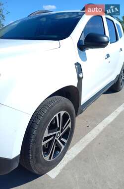 Внедорожник / Кроссовер Renault Duster 2018 в 