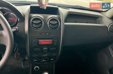 Внедорожник / Кроссовер Renault Duster 2015 в 