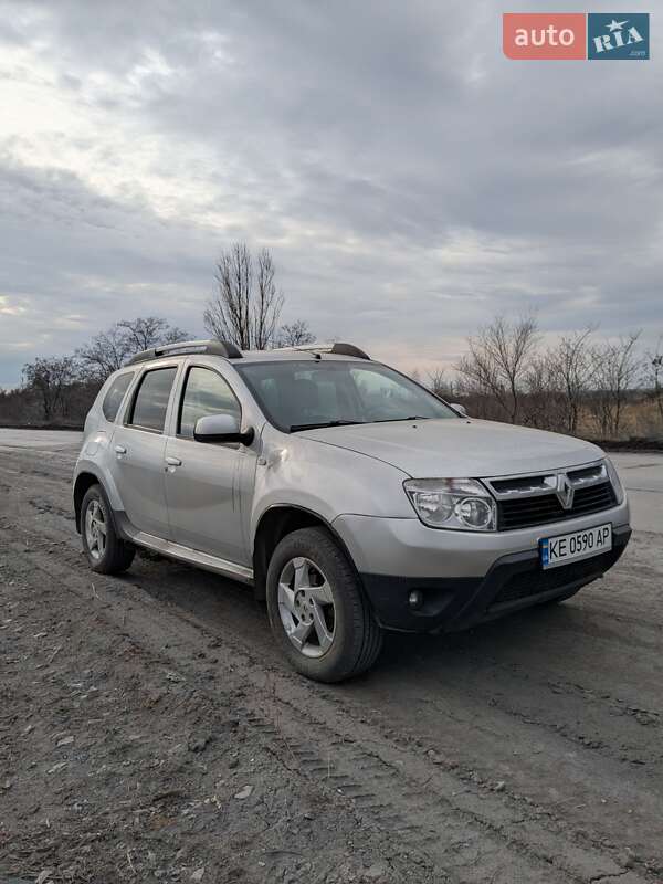 Позашляховик / Кросовер Renault Duster 2011 в 