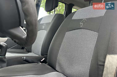 Внедорожник / Кроссовер Renault Duster 2013 в 