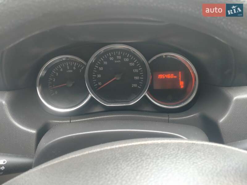 Позашляховик / Кросовер Renault Duster 2015 в Чернігові фото 10 Позашляховик / Кросовер Renault Duster 2015 в Чернігові