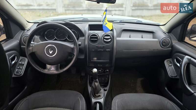 Позашляховик / Кросовер Renault Duster 2016 в Кам'янському